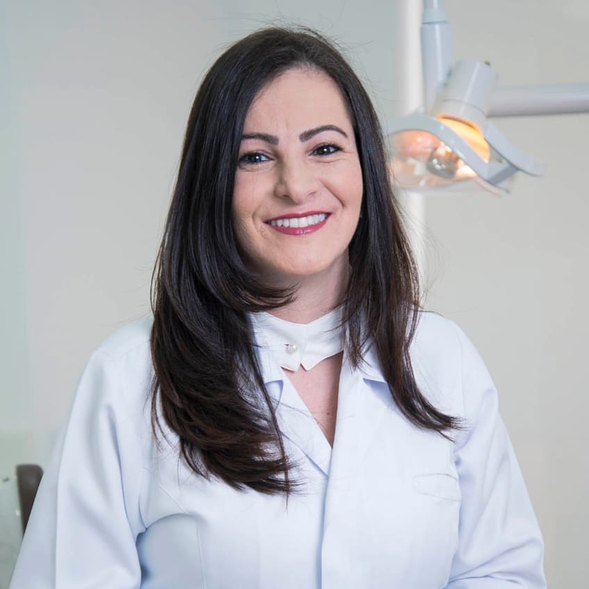 Dra. Juliana Atoui
